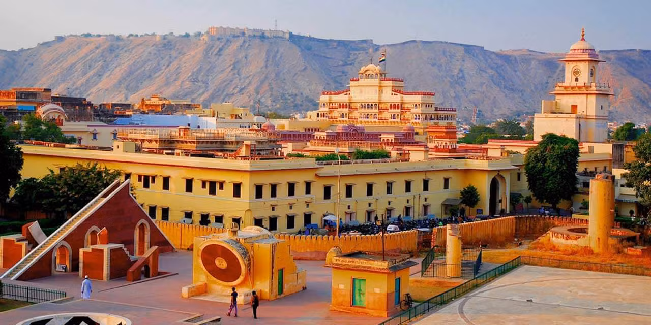 Majestic Forts & Lake Retreat- JAIPUR, UDAIPUR AND KUMBHALGARH
